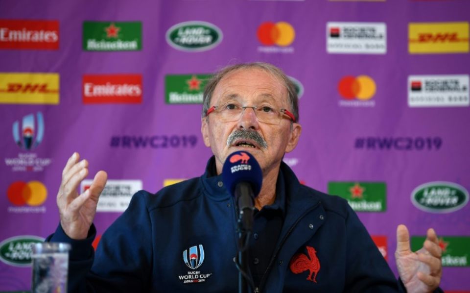 Mondial de rugby: Brunel joue au chamboule-tout avec le XV de France