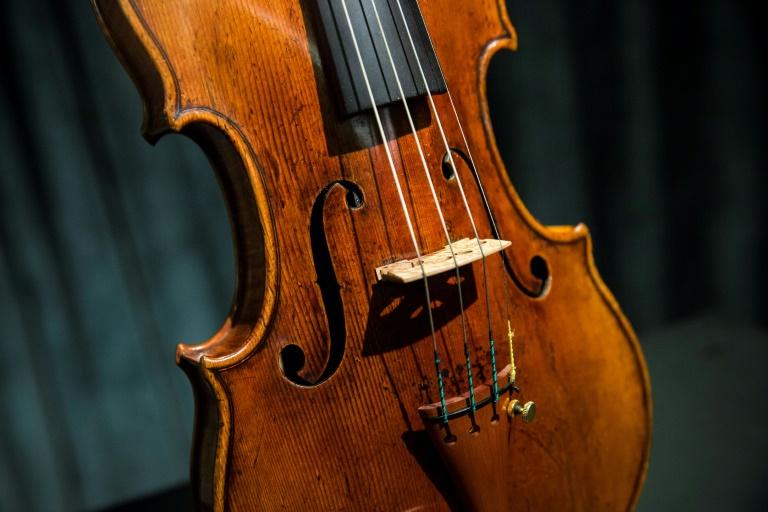 GB : un violon de 310 ans oublié dans un train