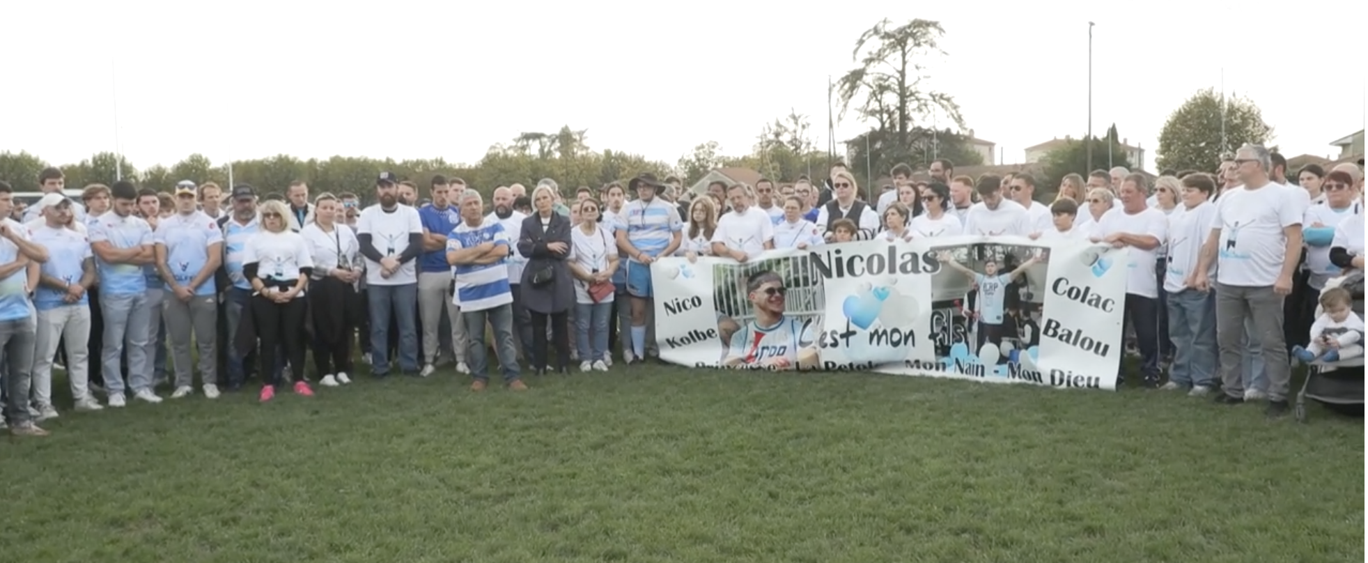 A Romans-sur-Isère, hommage "abasourdi" à Nicolas, un an après Thomas