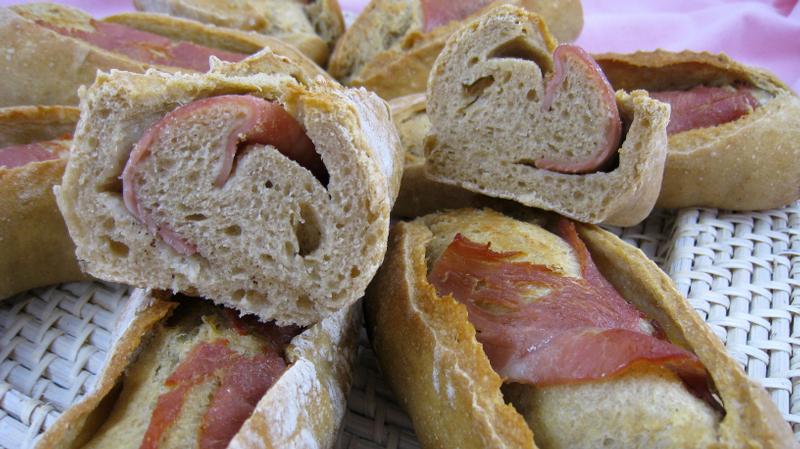 PAIN AU JAMBON